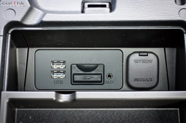 mazda3-2000-hatchback-2014-review-14