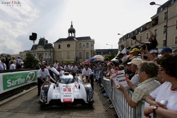 audi-r18-e-tron-quattro-lemans-24-2014-31