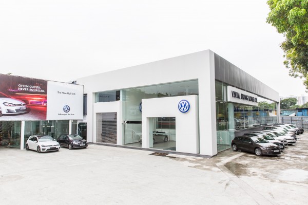 the-new-volkswagen-showroom-nt-2014-01