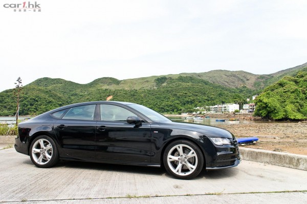 audi-a7-black-edition-2014-review-02