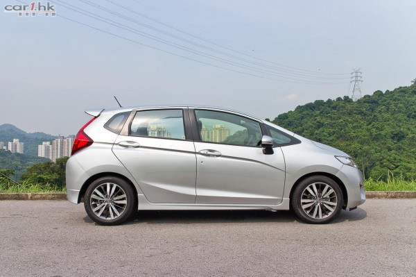 honda-jazz-rs-2014-review-05