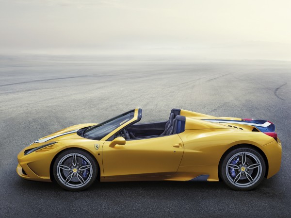 ferrari-458-speciale-a-launch-2014-03