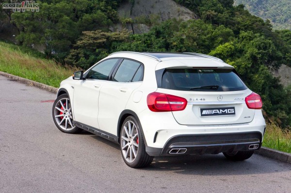 benz-gla45-2014-review-03
