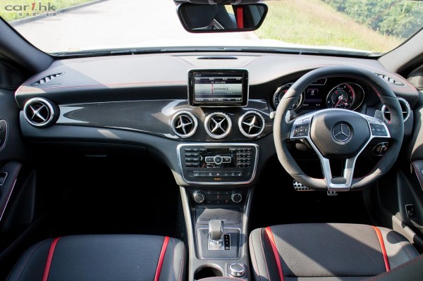 benz-gla45-2014-review-14