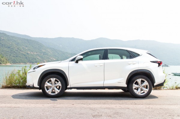 lexus-nx300h-2014-review-03