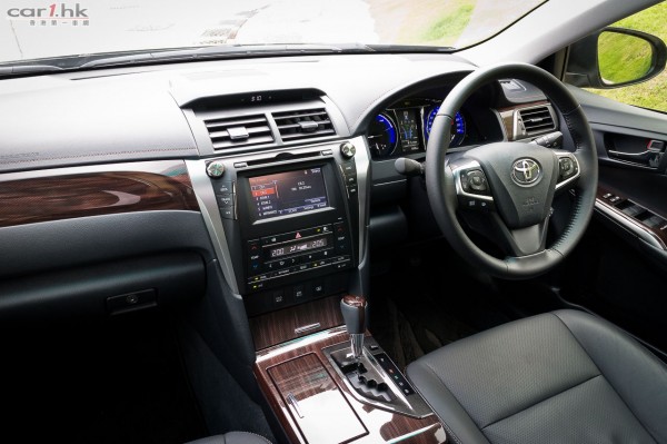 toyota-camry-2014-review-07