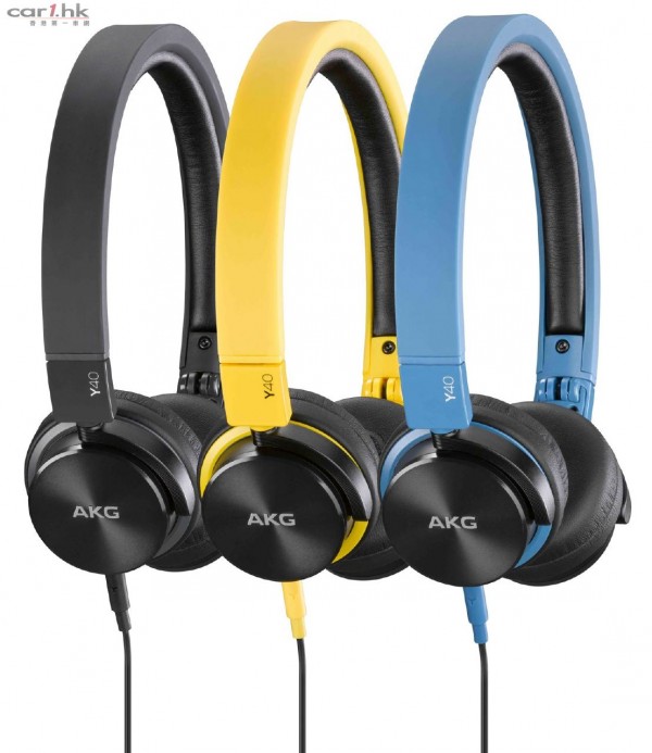 AKG Y40 - 002