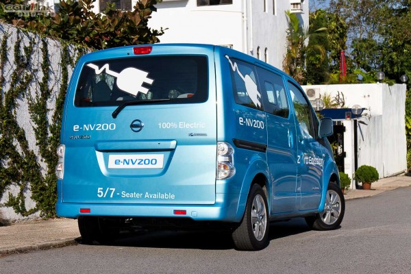 nissan-env200-review-2015-04