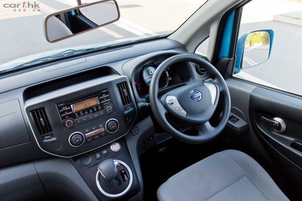 nissan-env200-review-2015-10