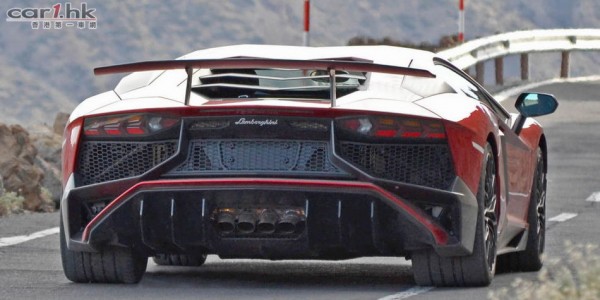 lamborghini-aventador-sv-2015-02