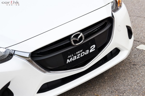 mazda2-review-2015-05