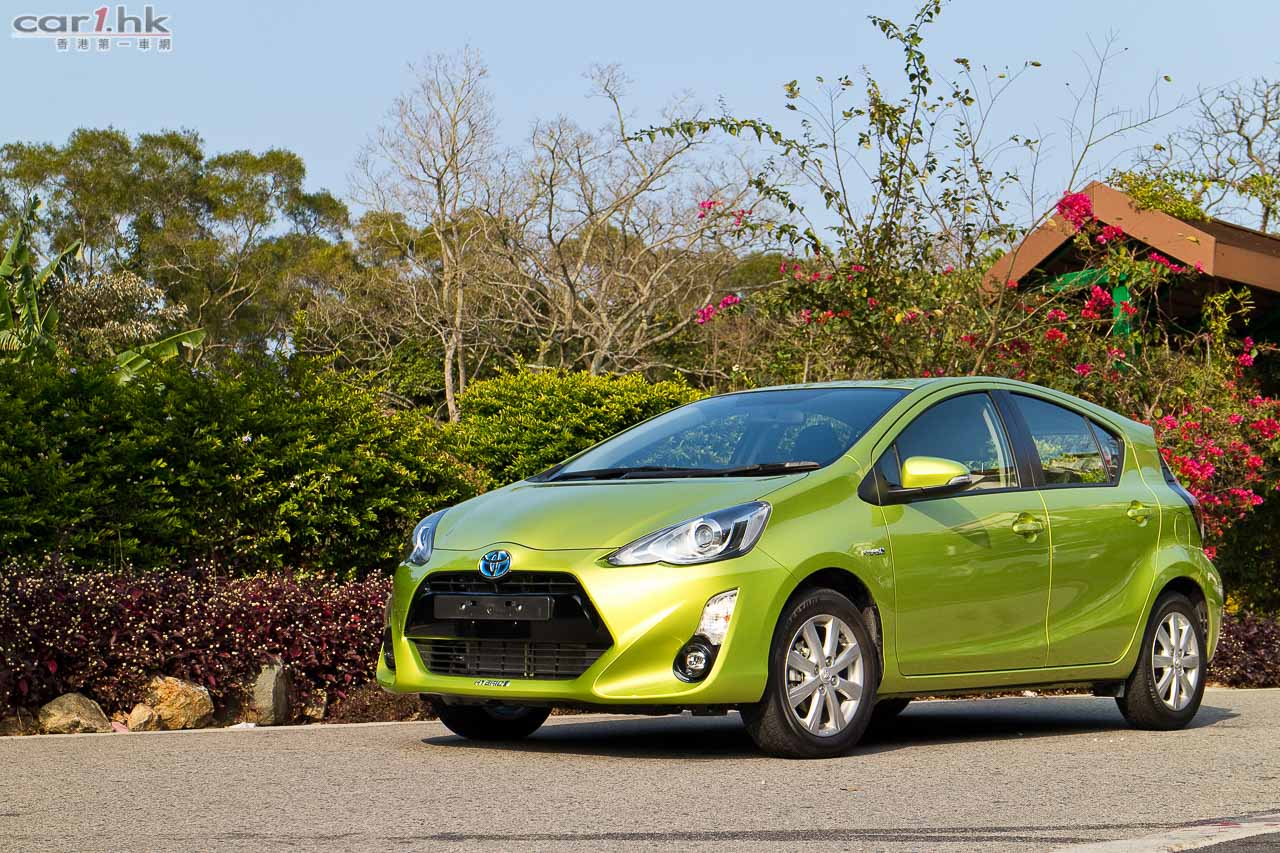 Toyota Prius C 添加「型」態 ： 香港第一車網 Car1.hk