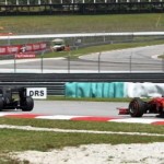 平治 F1 冠軍車手 Hamilton 感到受威脅 平治 F1 冠軍車手 Hamilton 感到受威脅