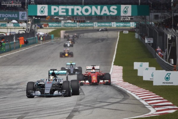 f1-malaysia-2015-race-003