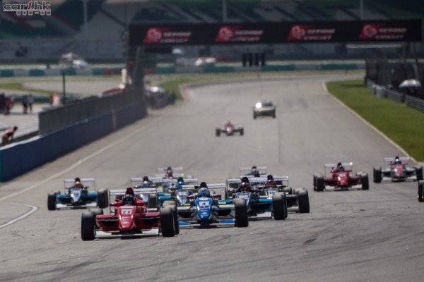 fmcs_race-2-start_malaysia-2015-03