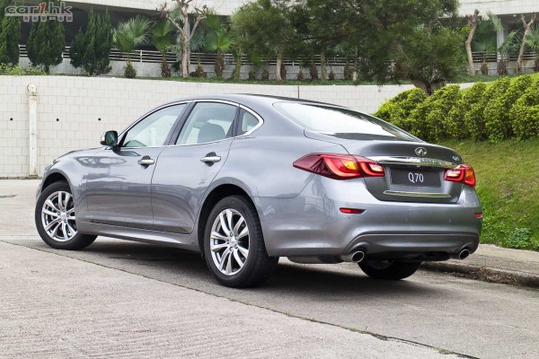 infiniti-q70-2500cc-2015-review-03