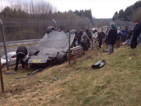 nissan-gr-crash-2015-03