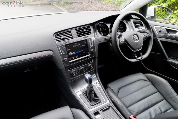 vw-e-golf-review-2015-12