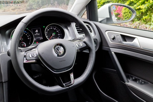 vw-e-golf-review-2015-13