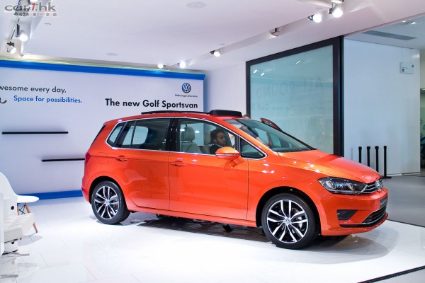 vw-golf-sportsvan-2015-launch-02