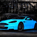 Aston Martin DBS 螢光版夠搶眼