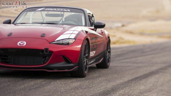 mazda-mx5-race-2015-02