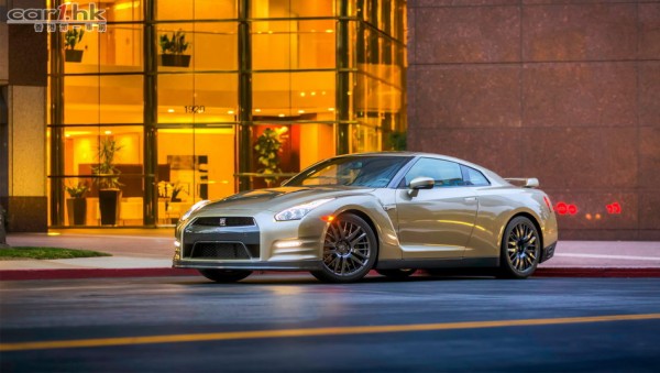 nissan-gtr-gold-2015-13