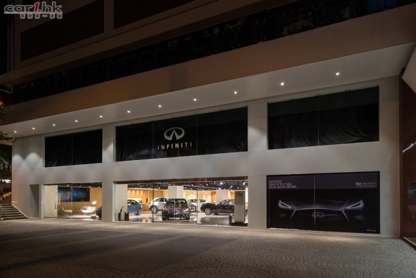 02_Infiniti_Showroom_Exterior