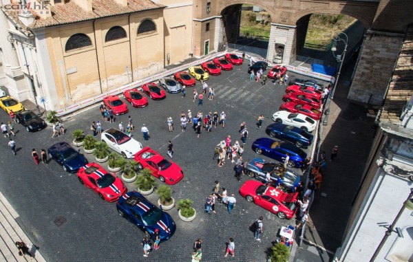 2015-ferrari-grand-opening-event-in-rome-02