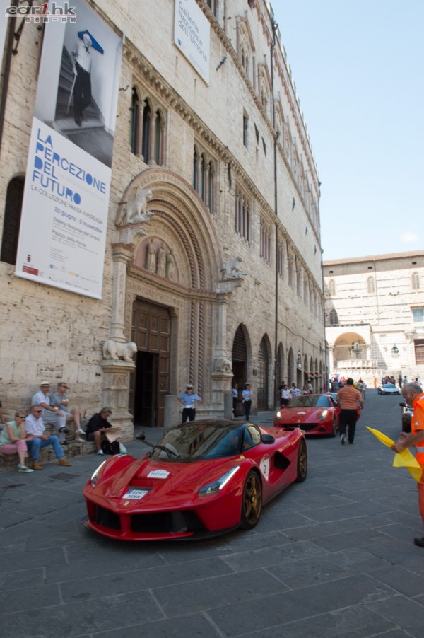 2015-ferrari-grand-opening-event-in-rome-26