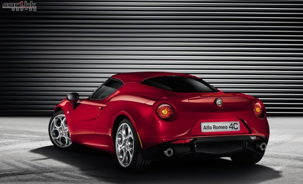 alfa-romeo-4c-2015-launch-02