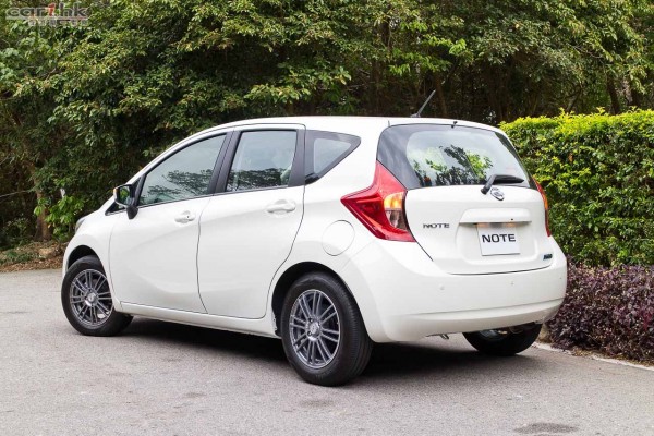nissan-note-2015-review-02