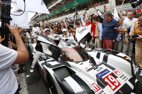 porsche-919-hybrid-lemans24-2015-01