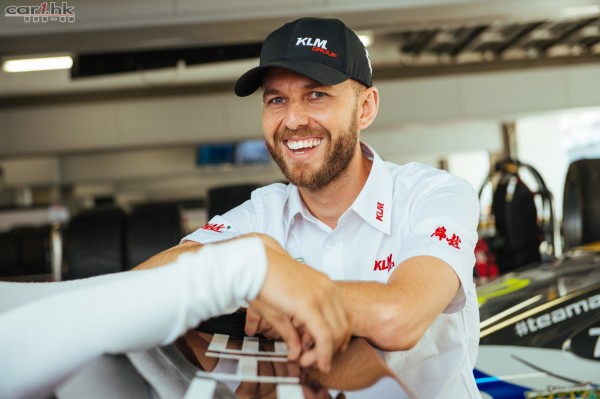 porsche-carrera-cup-asia-2015-season-02