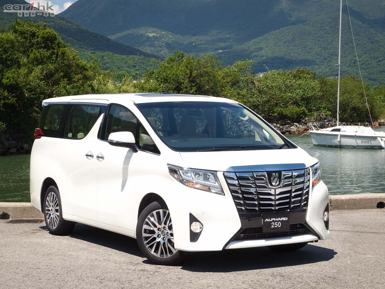 Toyota alphard альфард