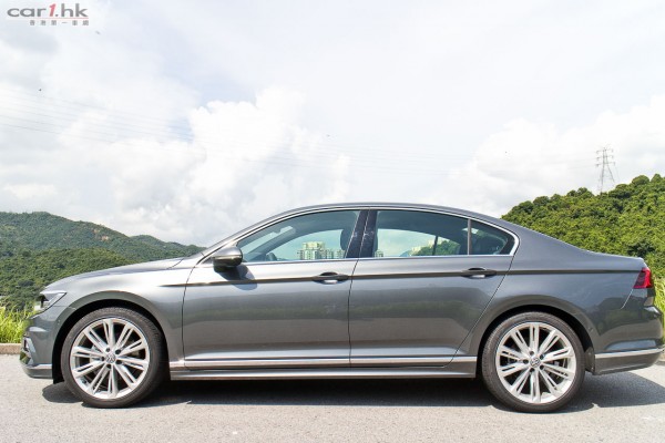 vw-passat-180ps-rline-2015-02