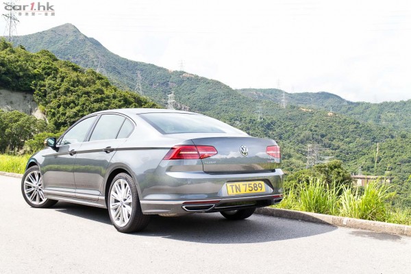 vw-passat-180ps-rline-2015-03