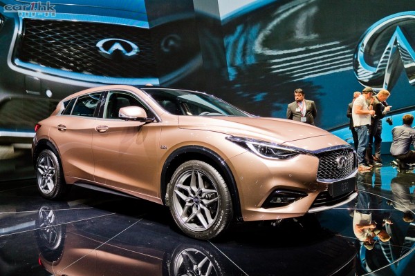 infiniti-q30-iaa-2