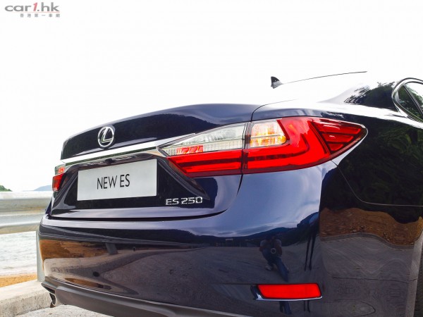 lexus-es250-review-2015-03