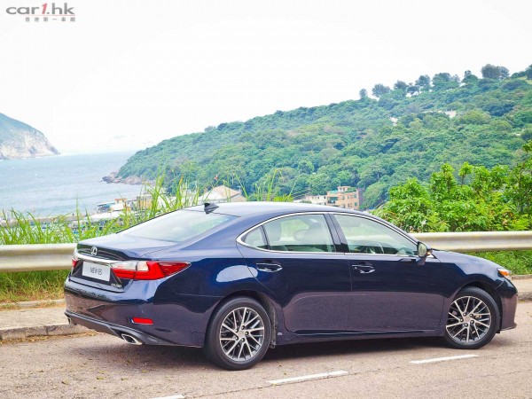 lexus-es250-review-2015-12