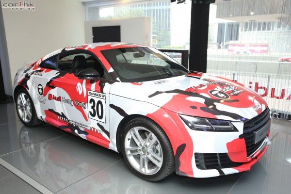 audi-aape-audi-r8-lms-2015-02