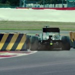 F1 車手 Jenson Button 挑戰 240cm 極限彎道（視像）
