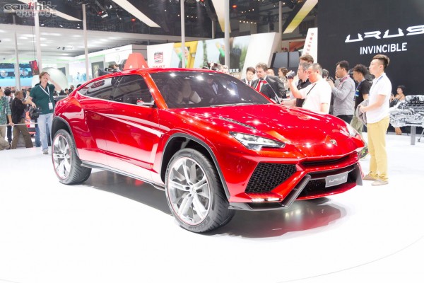 Lamborghini-Urus-01