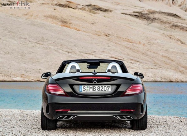 Mercedes-Benz-SLC-02