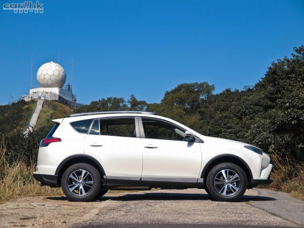 toyota-rav4-2016-review-13