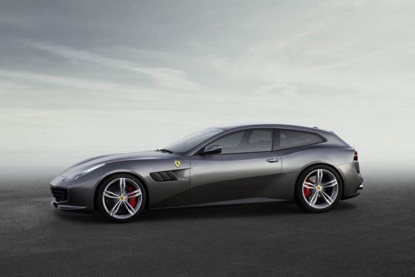 Ferrari-GTC4-Lusso-02