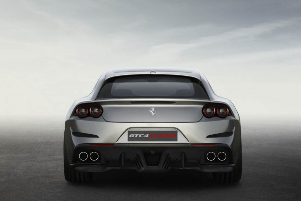 Ferrari-GTC4-Lusso-07