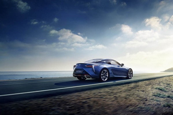 Lexus-LC500h-02