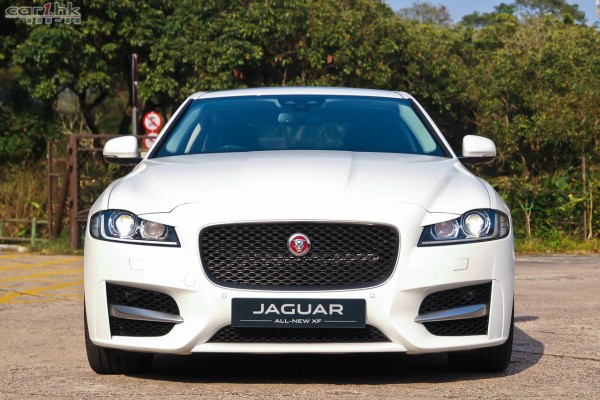 jaguar-xf-2016-review-03