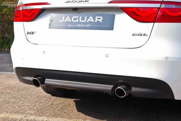 jaguar-xf-2016-review-11